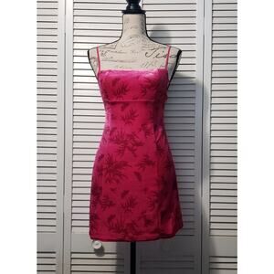Urban Outfitters Dawn Velvet Slip Dress Women's XS Pink‎ Floral Butterfly Print